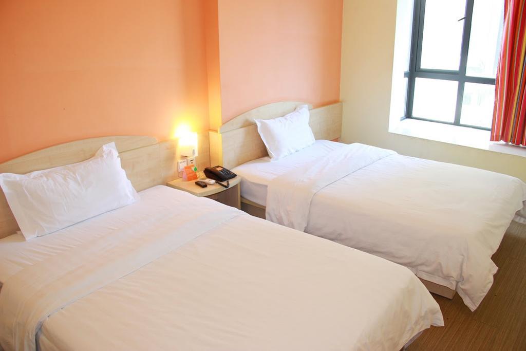 7Days Inn Dalian Gangwan Square Station Port ภายนอก รูปภาพ