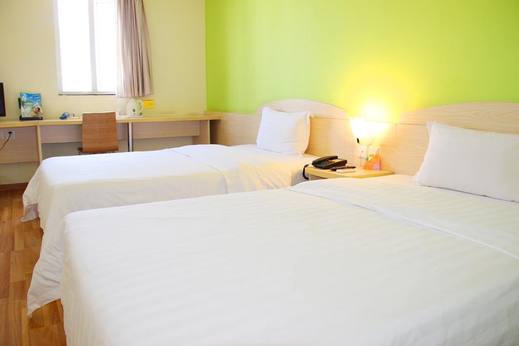 7Days Inn Dalian Gangwan Square Station Port ภายนอก รูปภาพ